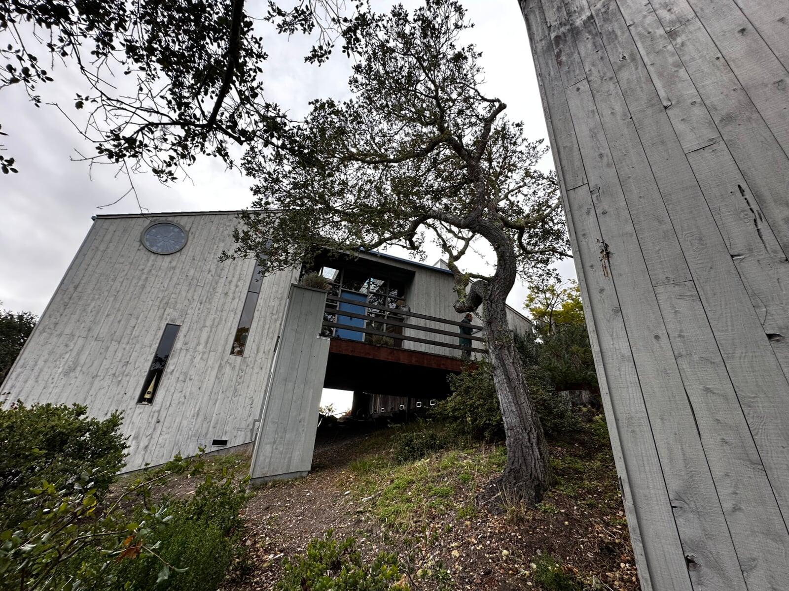 Main House - Driveway to right